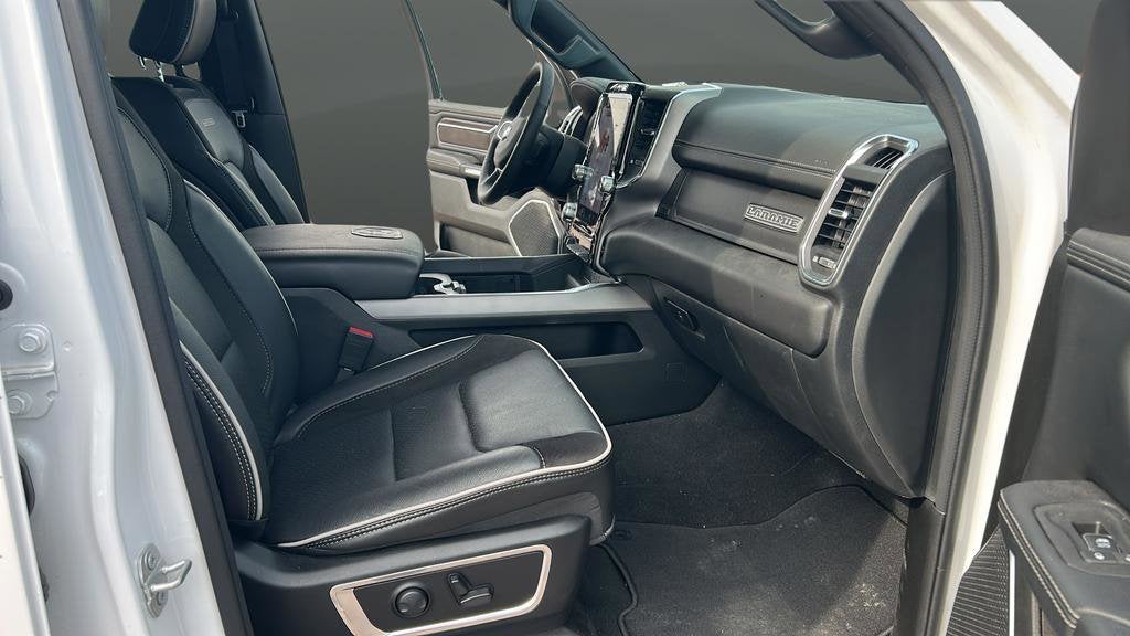 2025 RAM 1500 Laramie Crew Cab 4x4 5'7" Box