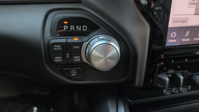 2025 RAM 1500 Laramie Crew Cab 4x4 5'7" Box