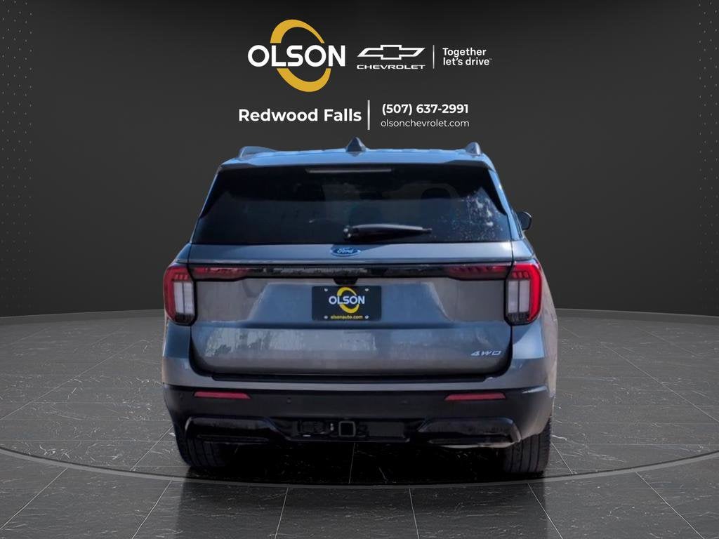 2025 Ford Explorer ST-Line