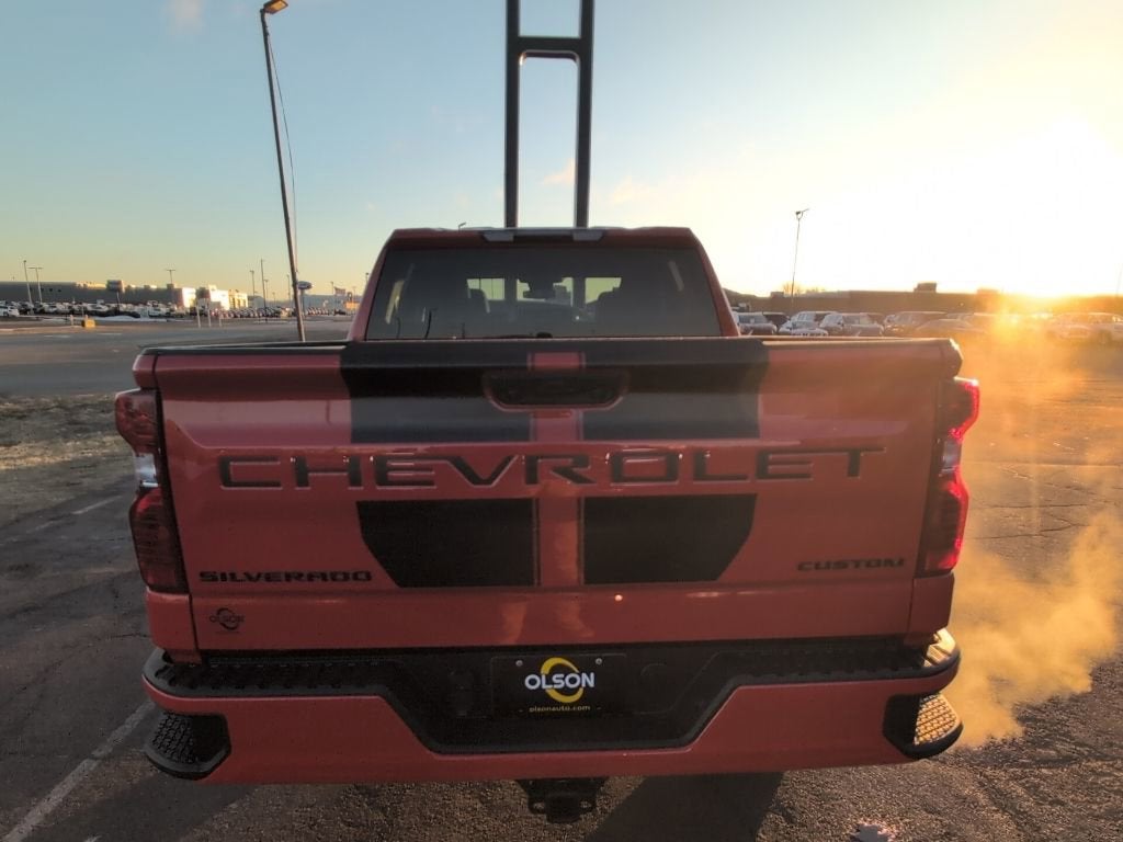 2025 Chevrolet Silverado 1500 Custom