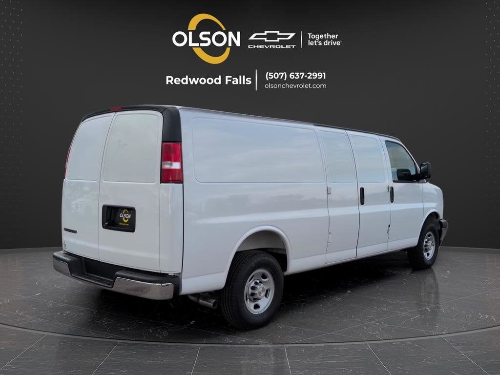 2026 Chevrolet Express Cargo WT