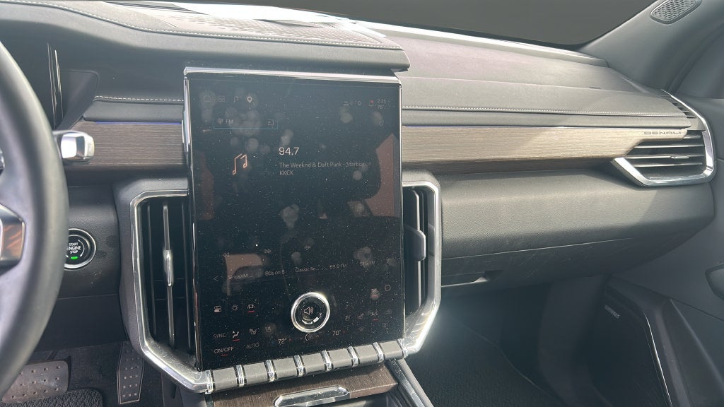 2025 GMC Acadia Denali