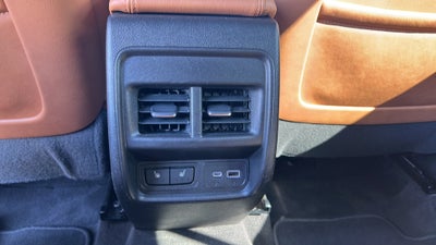 2023 Cadillac XT4 AWD Premium Luxury