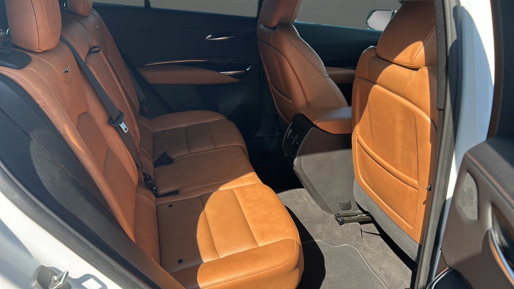 2023 Cadillac XT4 AWD Premium Luxury