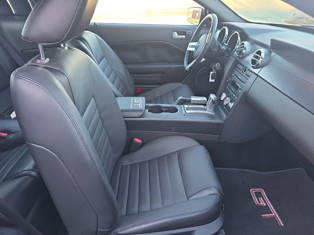 2007 Ford Mustang GT Deluxe