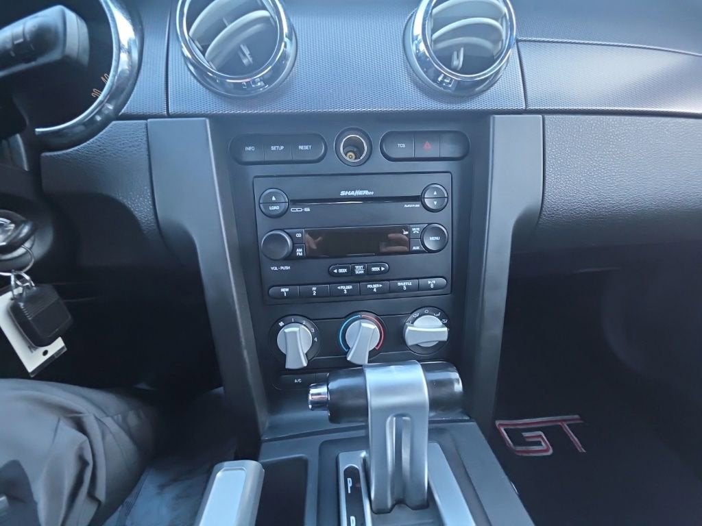 2007 Ford Mustang GT Deluxe