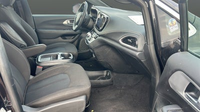 2024 Chrysler Pacifica Touring
