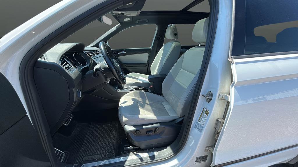 2021 Volkswagen Tiguan 2.0T SE R-Line Black