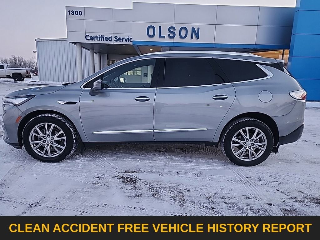 2023 Buick Enclave Essence