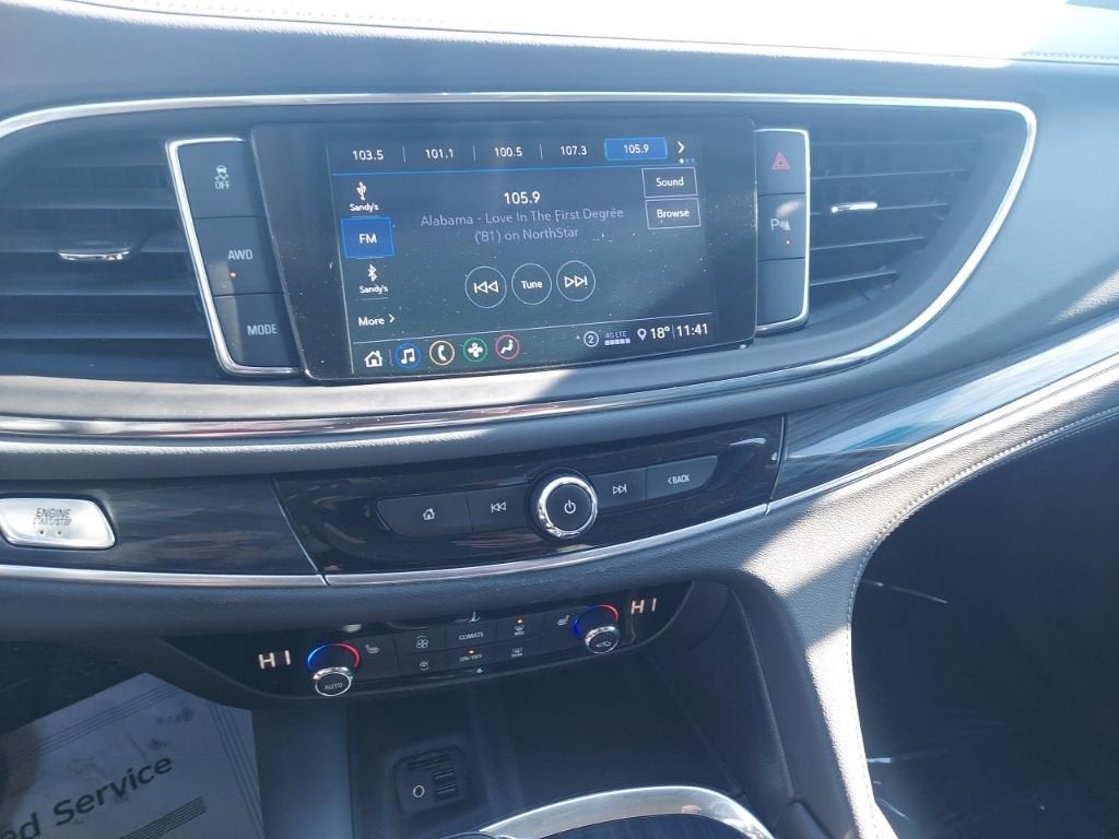 2021 Buick Enclave Essence