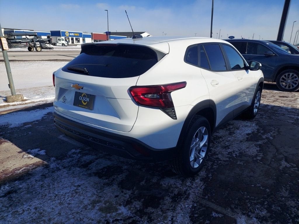 2026 Chevrolet Trax LS