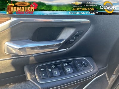 2019 RAM 1500 Laramie Crew Cab 4x4 6'4" Box