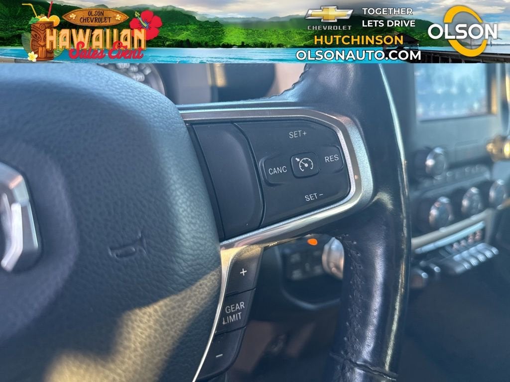 2019 RAM 1500 Laramie Crew Cab 4x4 6'4" Box