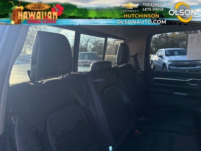 2019 RAM 1500 Laramie Crew Cab 4x4 6'4" Box