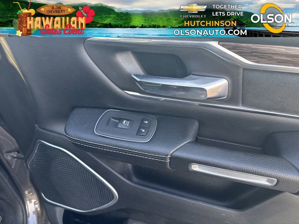 2019 RAM 1500 Laramie Crew Cab 4x4 6'4" Box