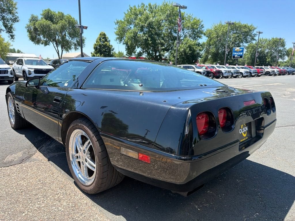 1993 Chevrolet Corvette 2dr Coupe Hatchback
