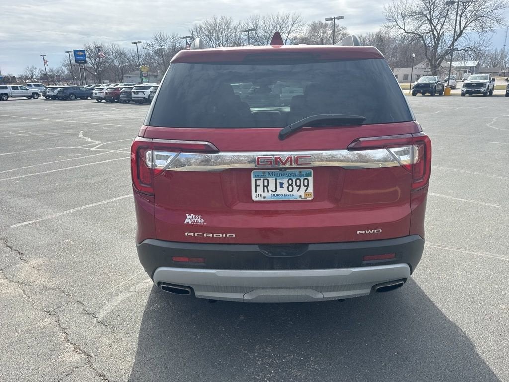 2021 GMC Acadia SLT