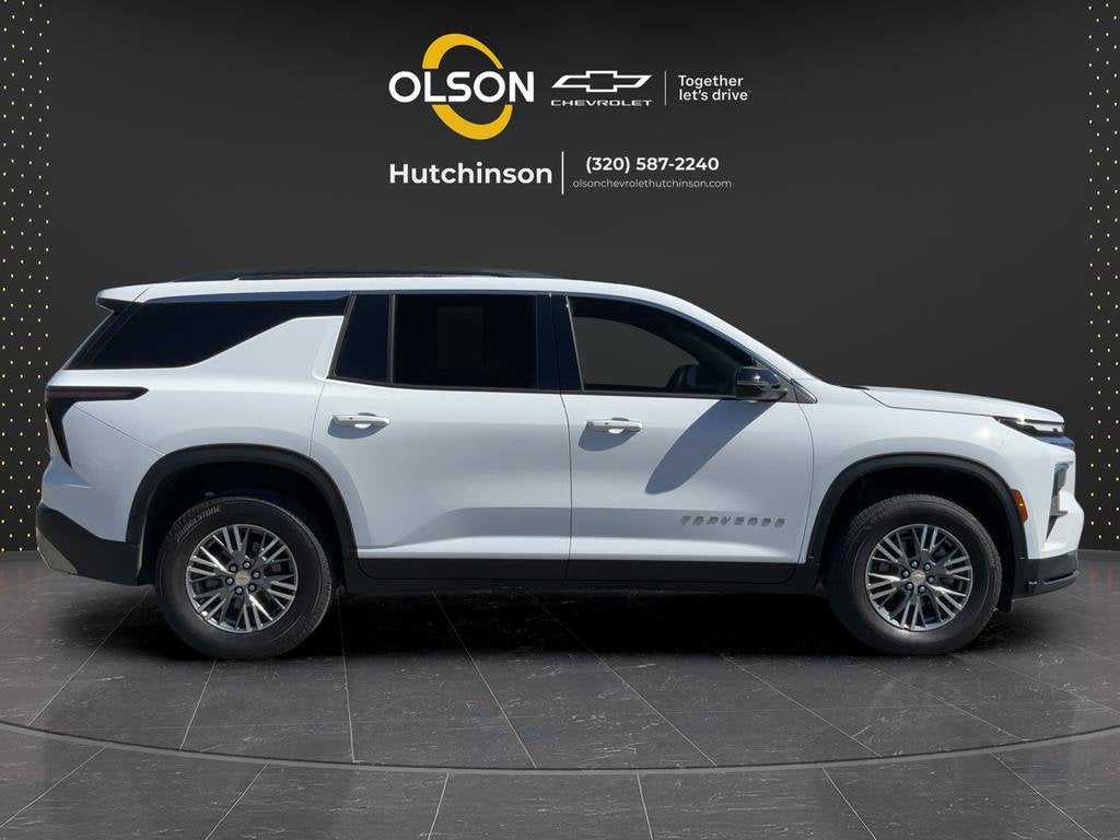 2025 Chevrolet Traverse LT