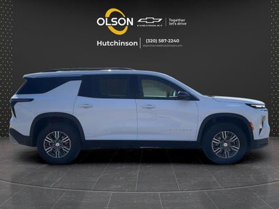 2025 Chevrolet Traverse LT