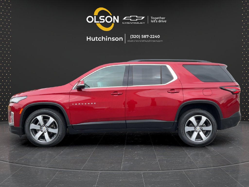 2023 Chevrolet Traverse LT Leather