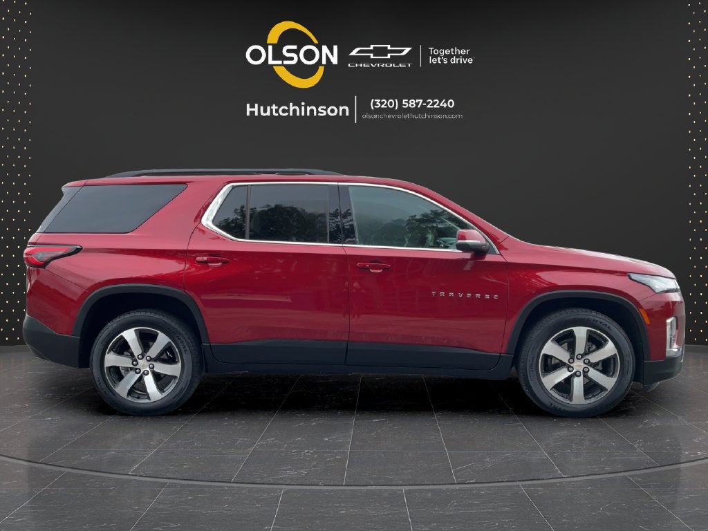 2023 Chevrolet Traverse LT Leather