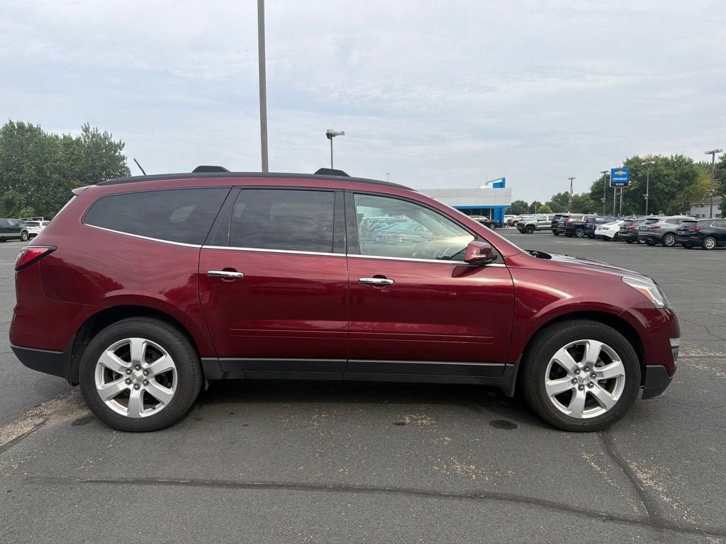 2017 Chevrolet Traverse LT