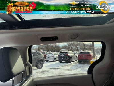 2023 Chrysler Pacifica Hybrid Limited