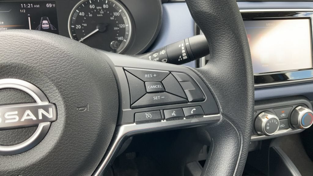 2024 Nissan Versa 1.6 SV