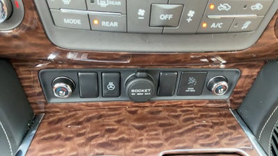 2017 Nissan Armada Platinum