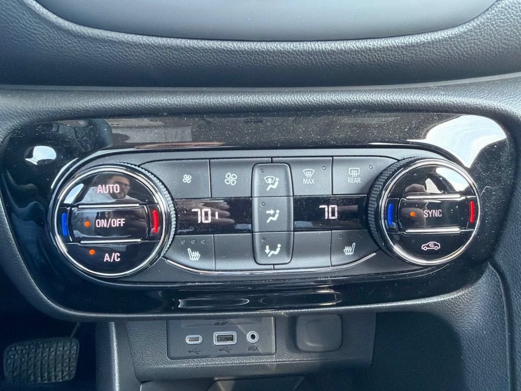 2021 Buick Encore GX Select