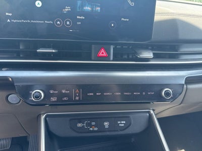 2025 Kia Carnival LXS